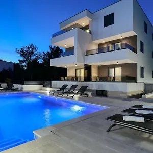 Ankora 1 With Heated Pool Apartament Biograd Na Moru